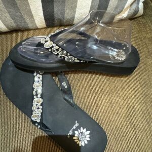 Yellow Box Premium Collection Black  Rhinestone Jeweled  Woman's Wedge  Size 10M